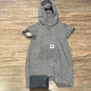 Gap grey sweatshirt hooded romper 18-24m