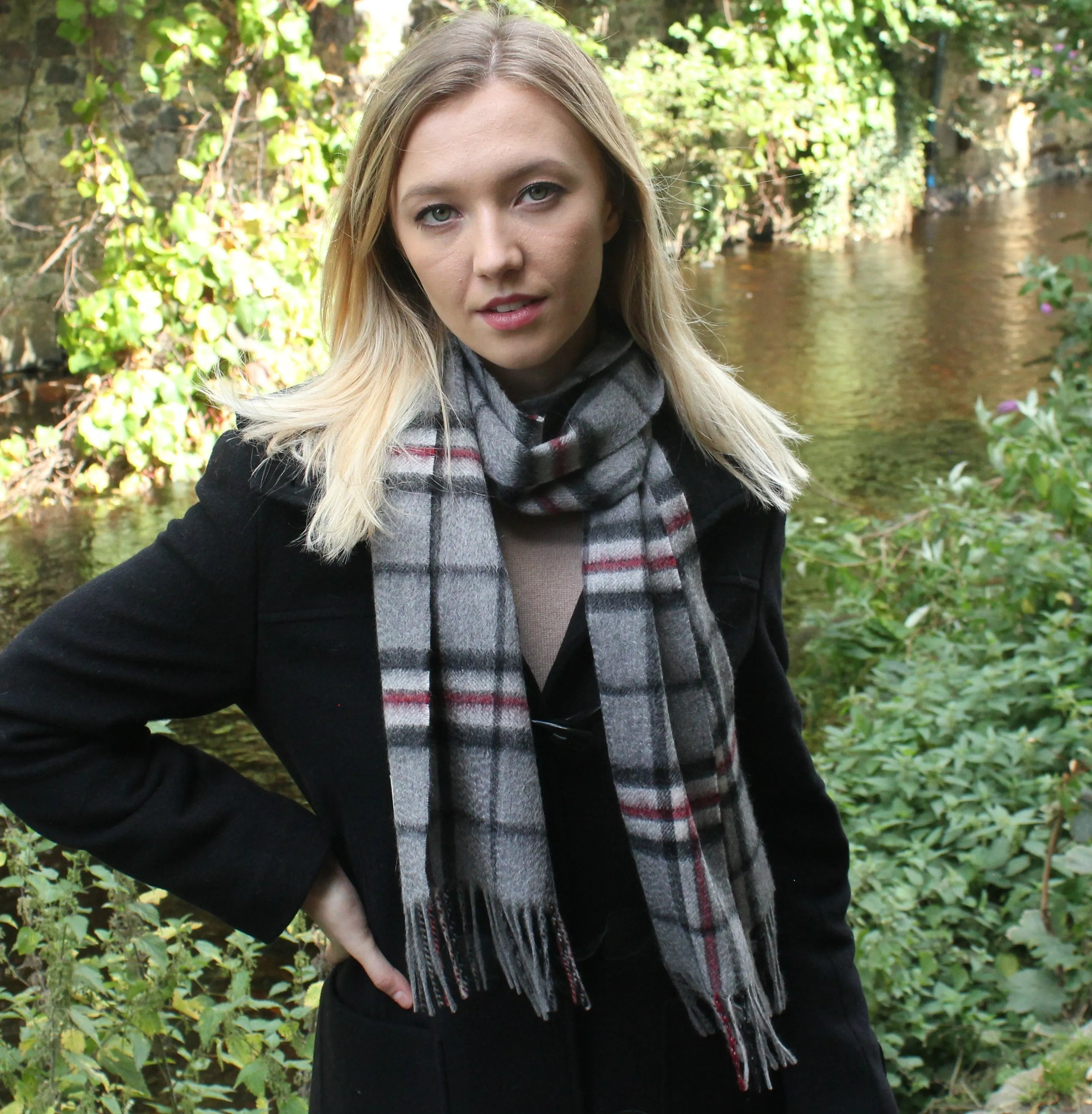 Glenmore 100% Lambswool Tartan Scarf - Old Town Mulberry