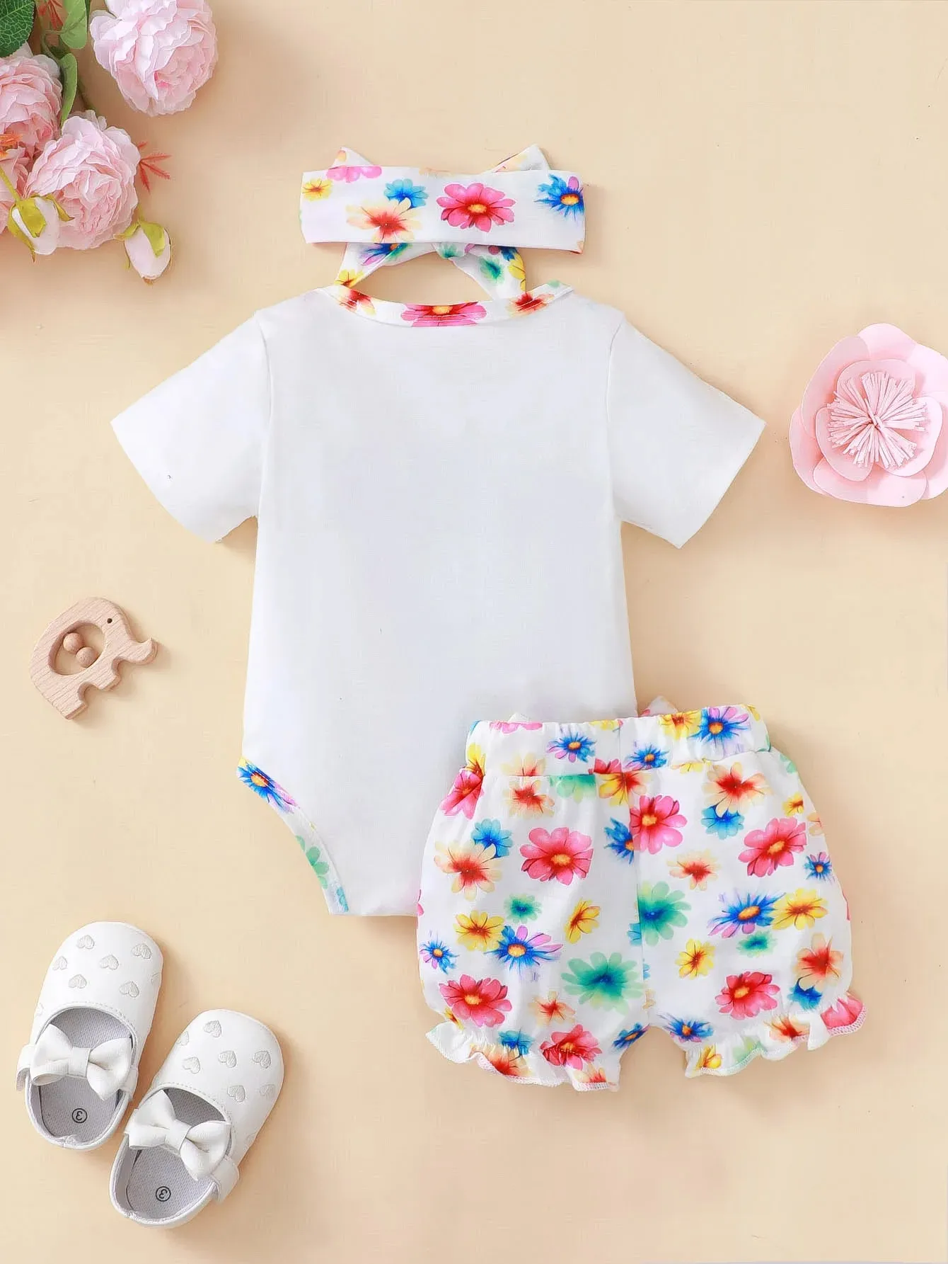 Newborn Baby Girl Clothing Set Short Sleeved Elephant Bodysuit Flower Shorts Summer Casual Outfits for 0-24 Months Toddler 3pcs