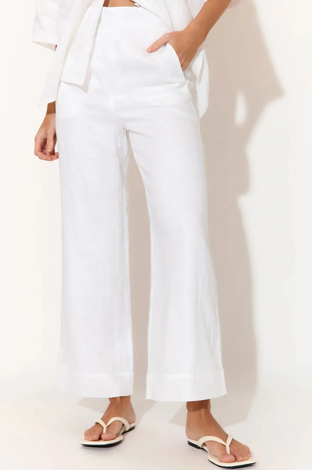 Nisha Cropped Lined Linen Pant White