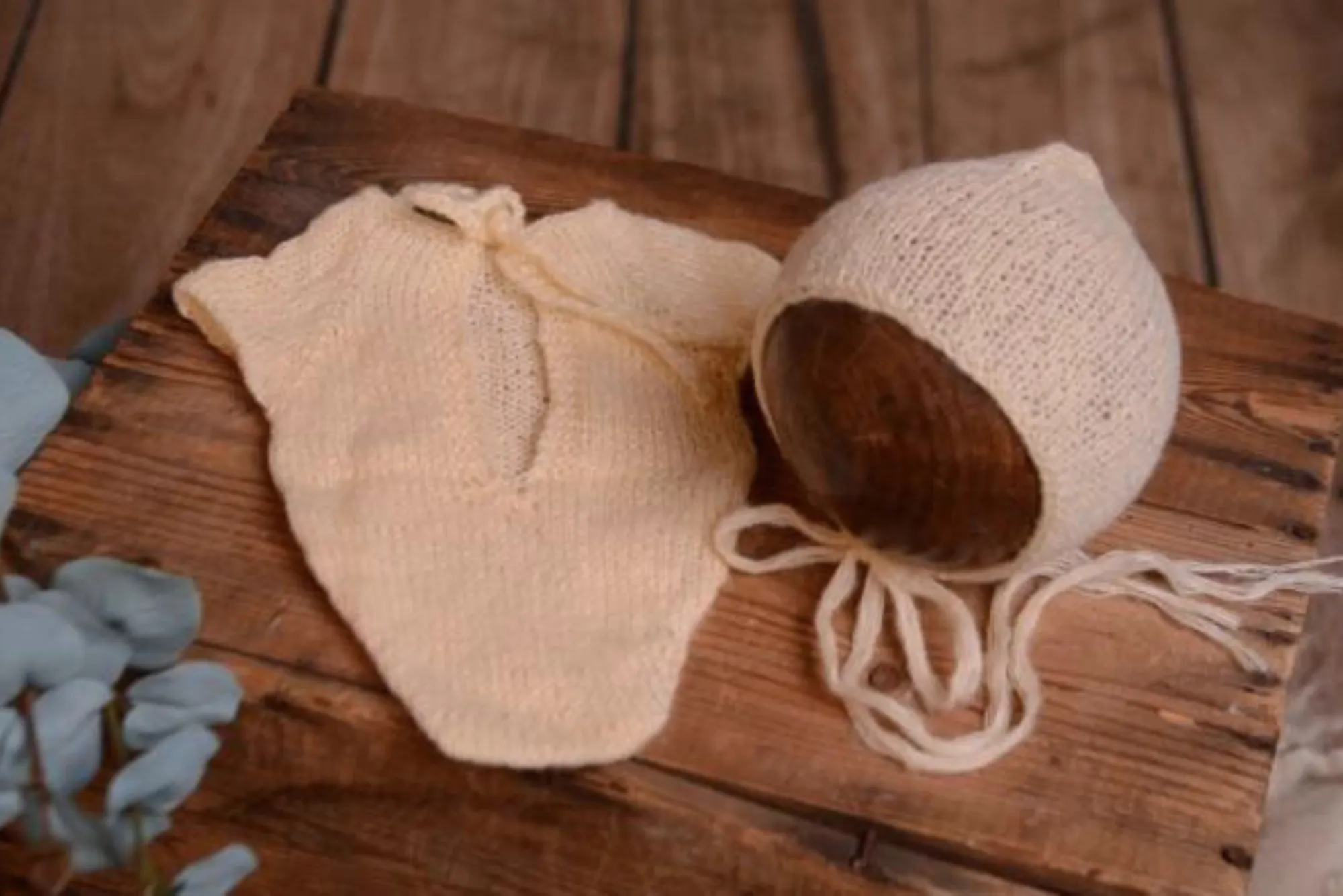 SET Mohair Bonnet and Romper - Beige