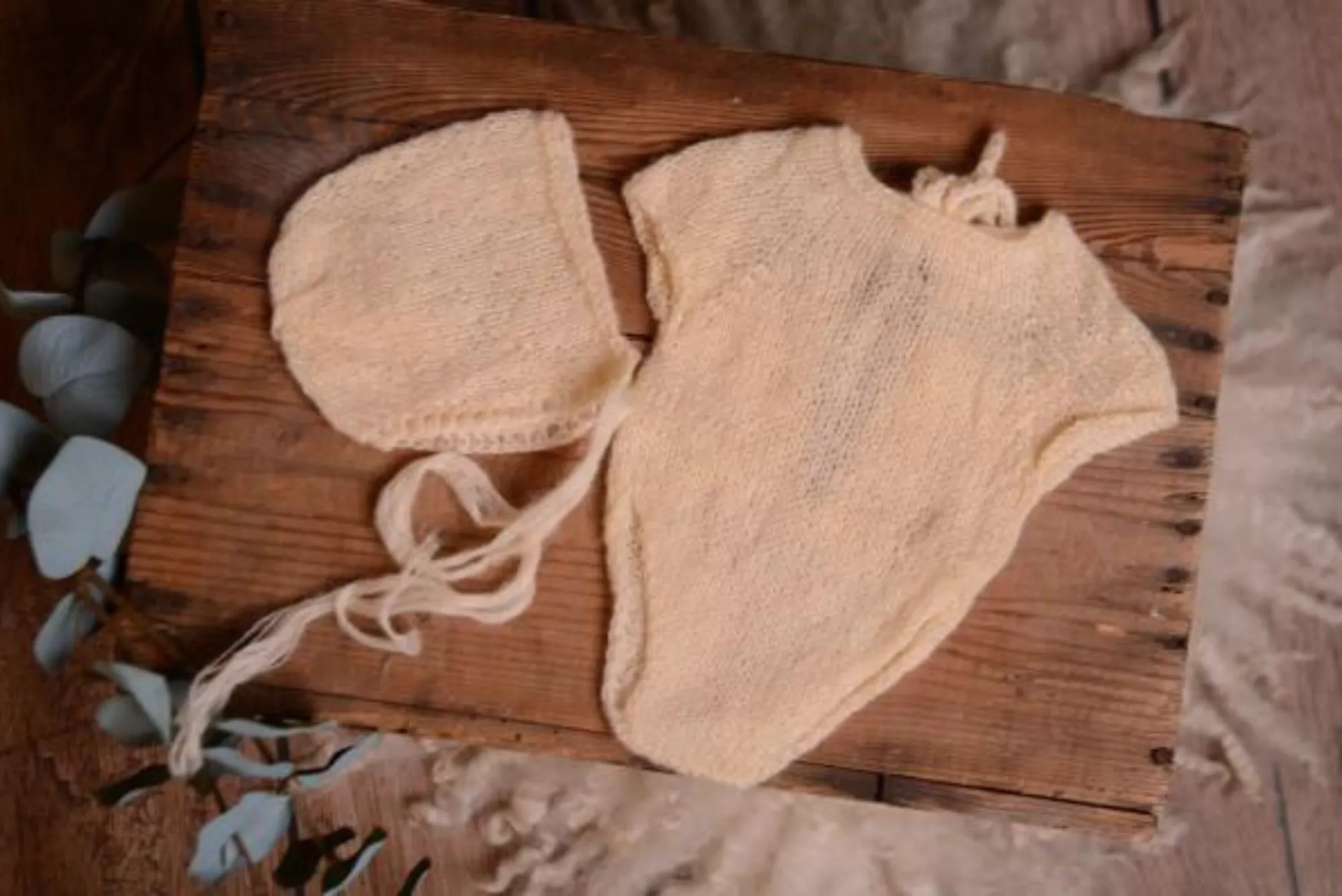 SET Mohair Bonnet and Romper - Beige